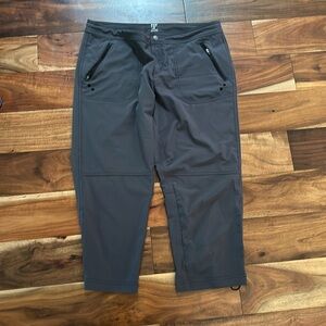 Title Nine women’s capris